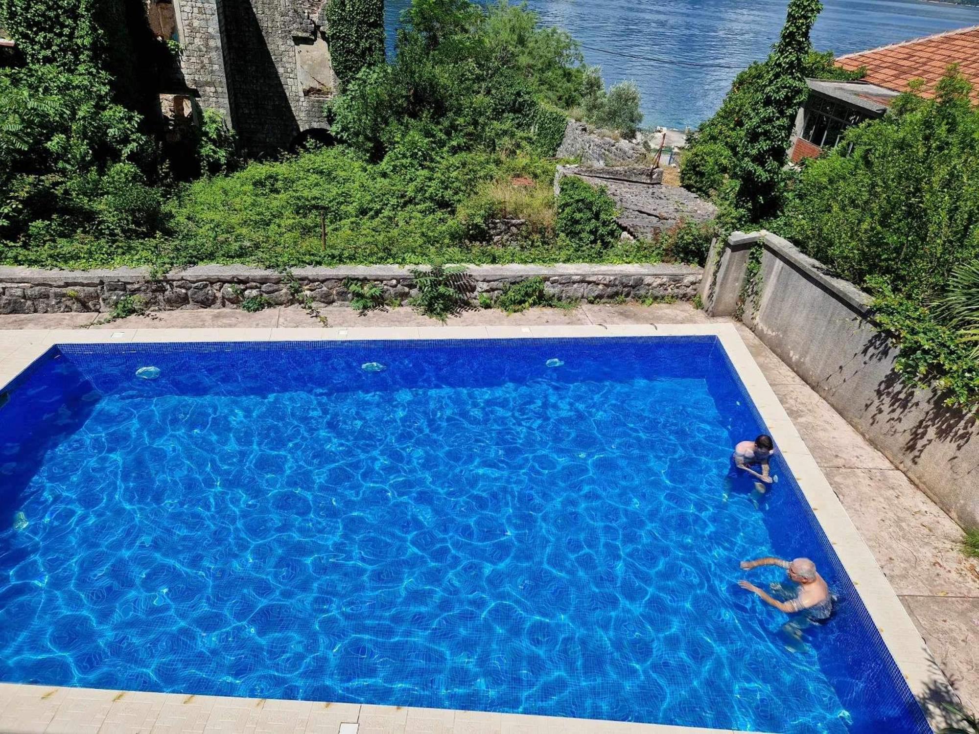 Apartment With Swimmingpool, Seaview And Large Terrace, 1St Floor, Min 2 Persons 도브로타 외부 사진